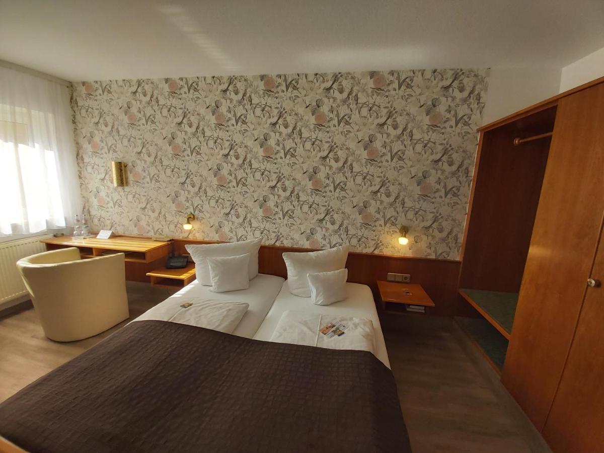 Landhotel Zum Boehm Roth  ภายนอก รูปภาพ